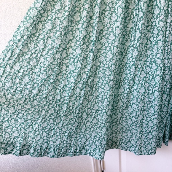 Doen Emmaretta Dress Maxi Cotton Smocked Floral Green Peridot Tea Medium EUC - Picture 3 of 8